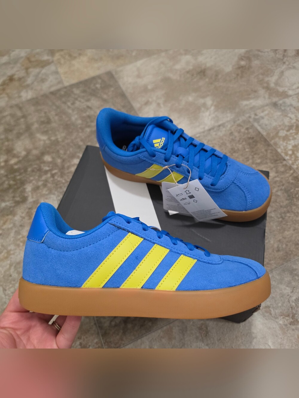 Adidas VL Court Youth Sneakers / 4Y